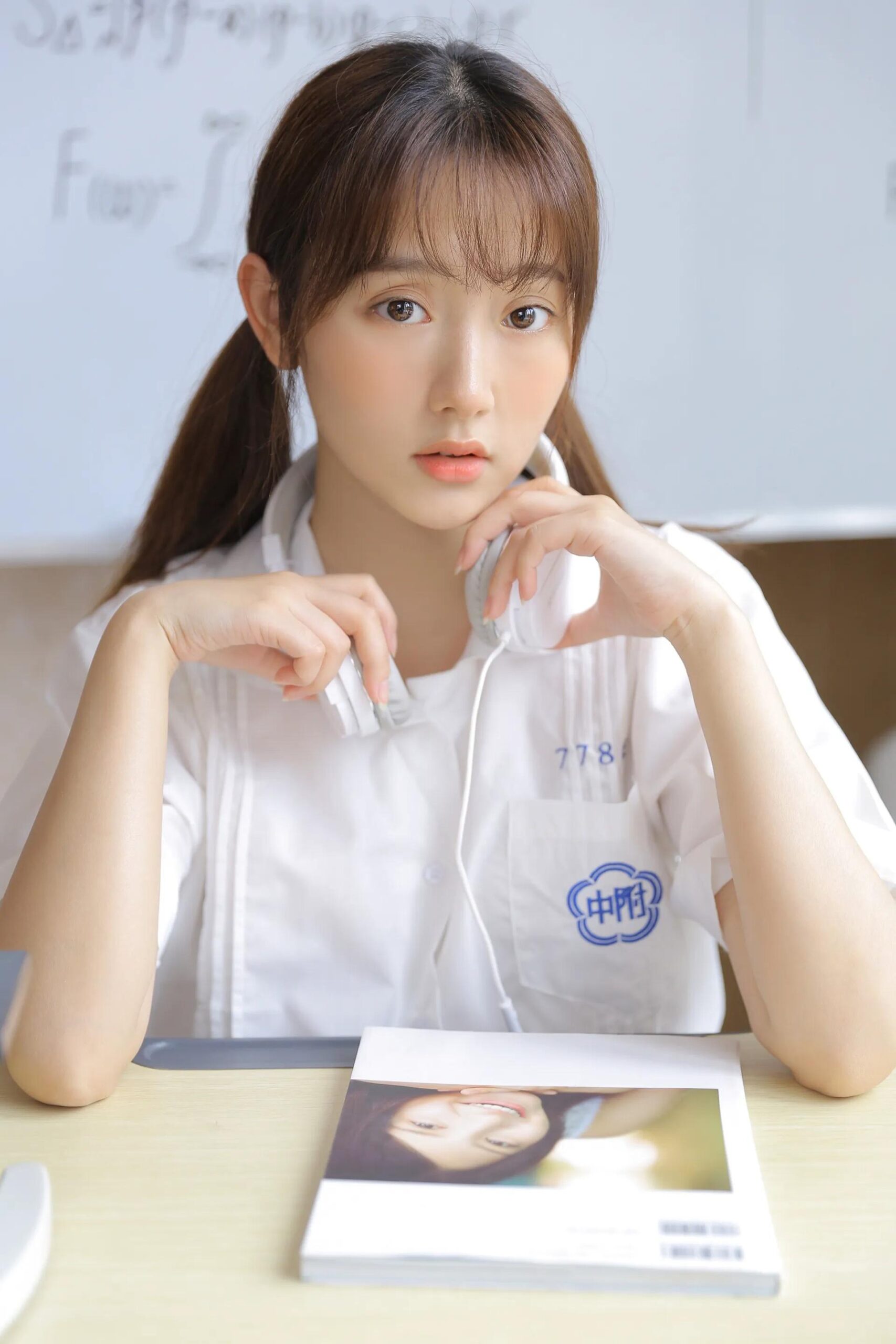 Trendy Teen Series Scene Moment