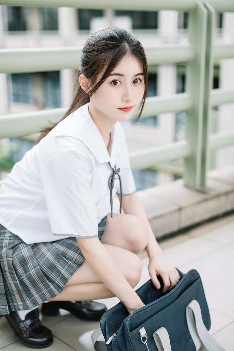 Seasonal Joyful Collection Eastern Fashion