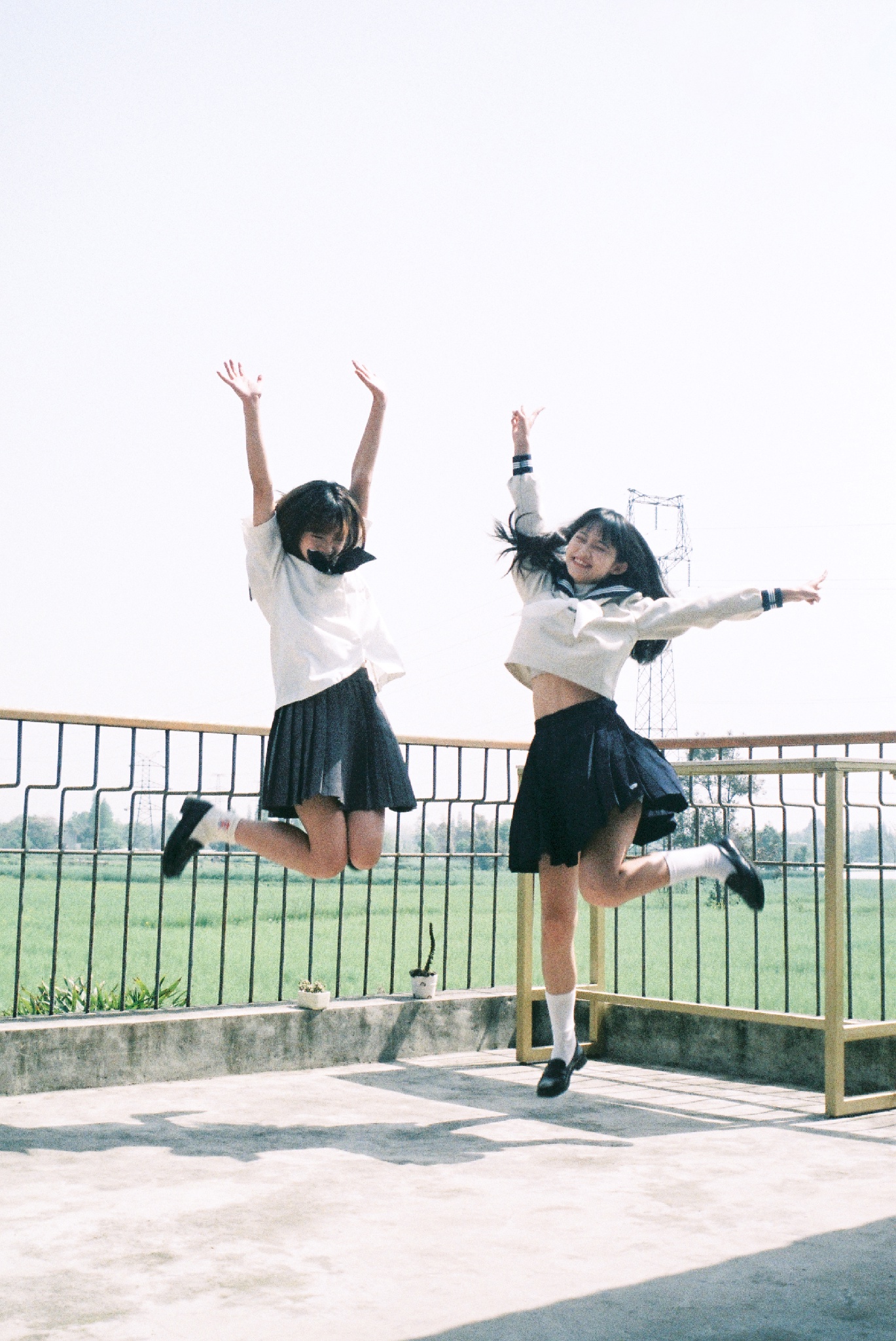 Trendy High School Academic Dress Spotlight