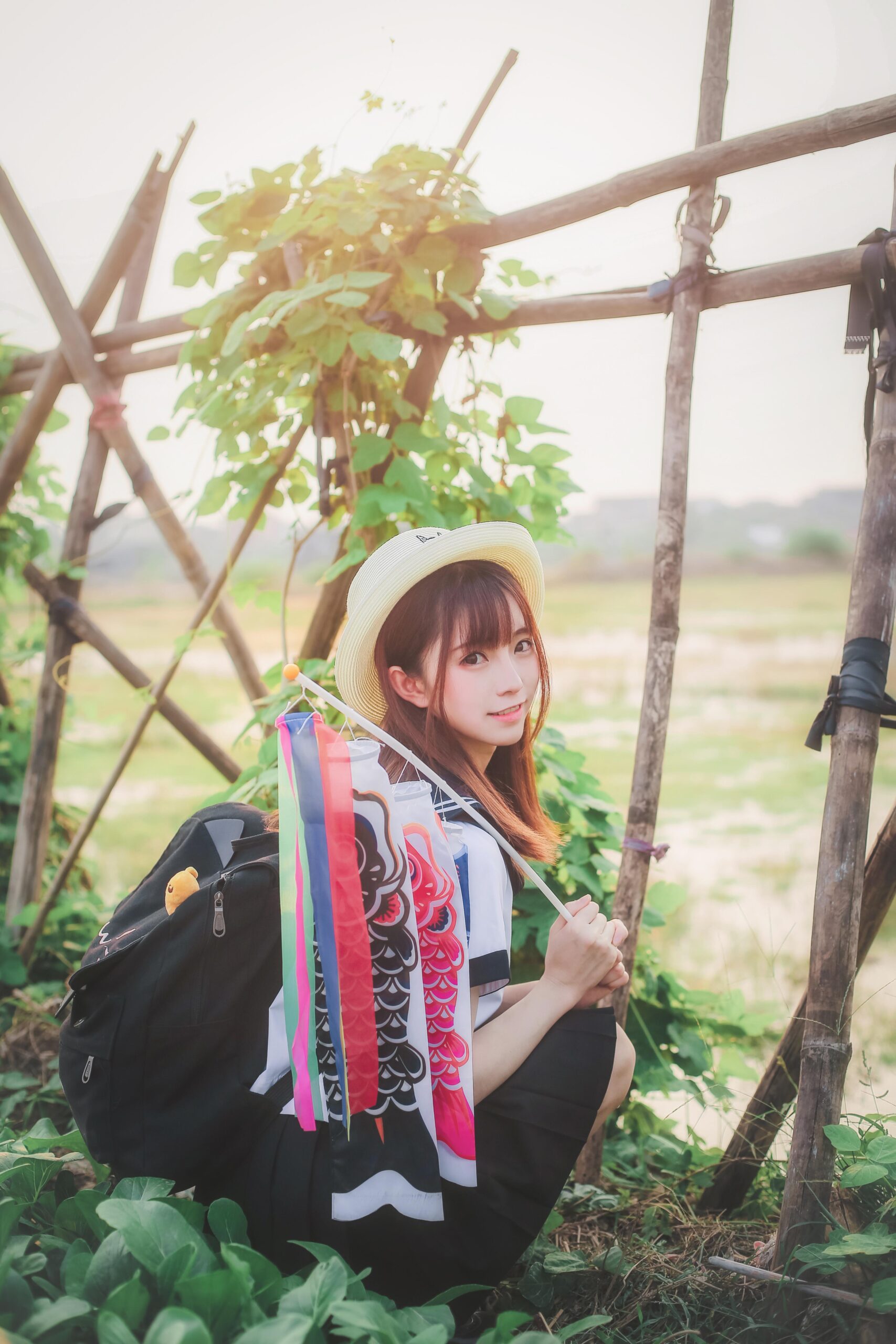 Campus Sitting Moment Appearance