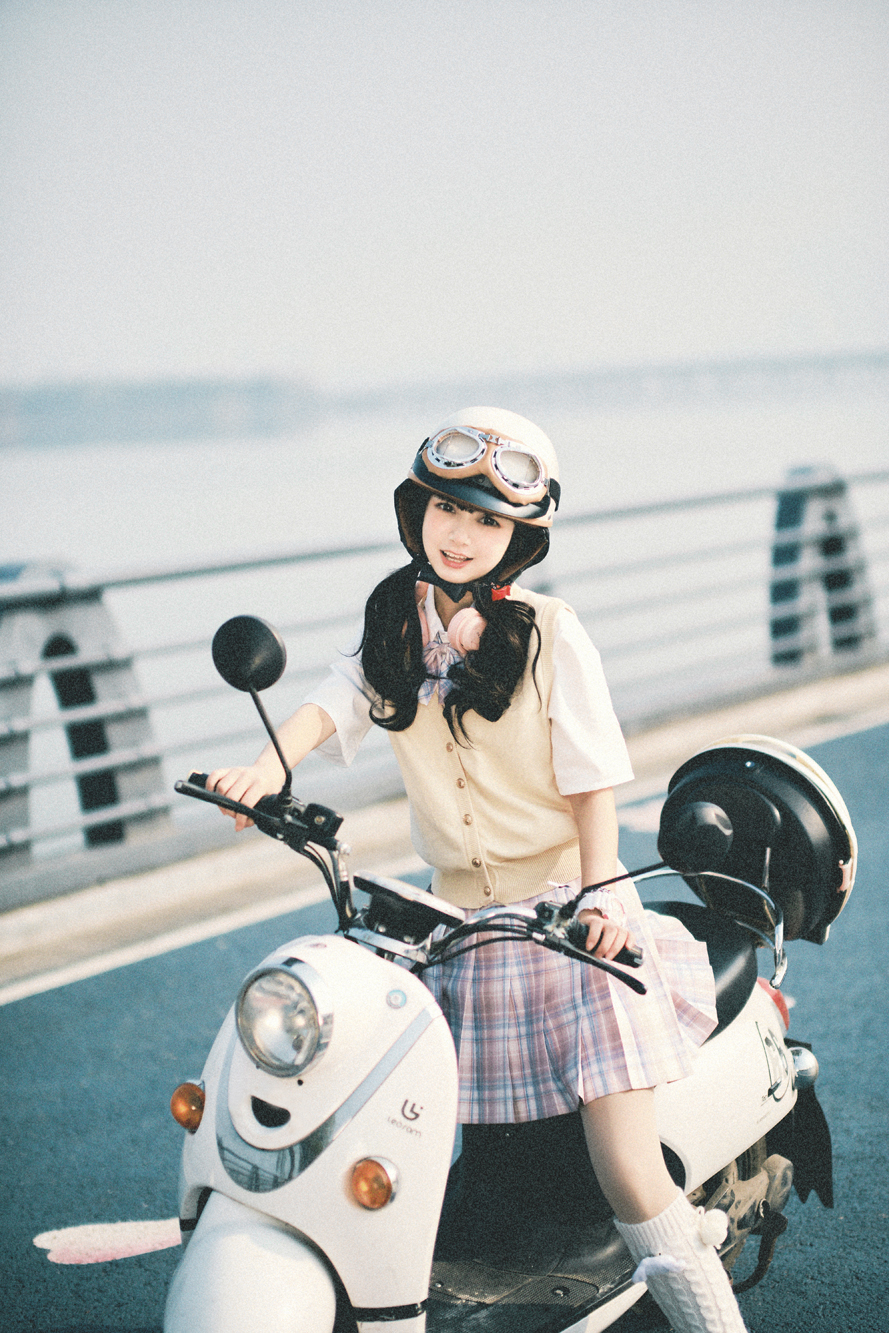 Reflections On Vibrant Beauty Display