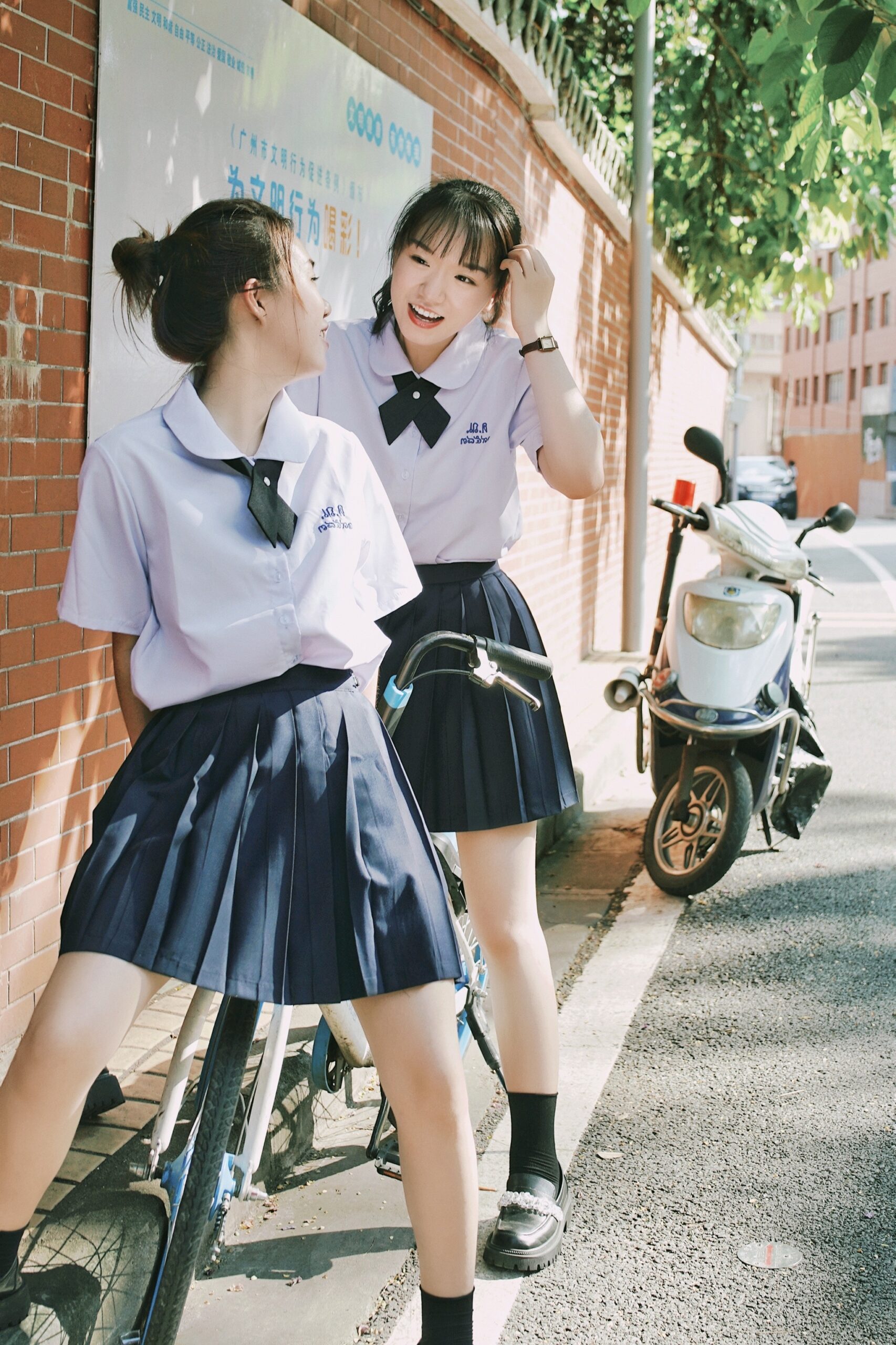 Artistic Fashion Portraits Image