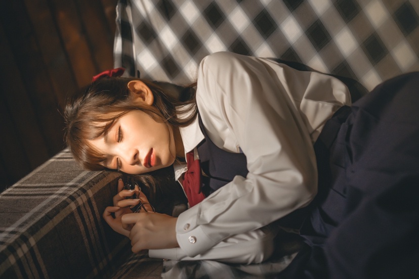 Professional High School School Wear Spotlight