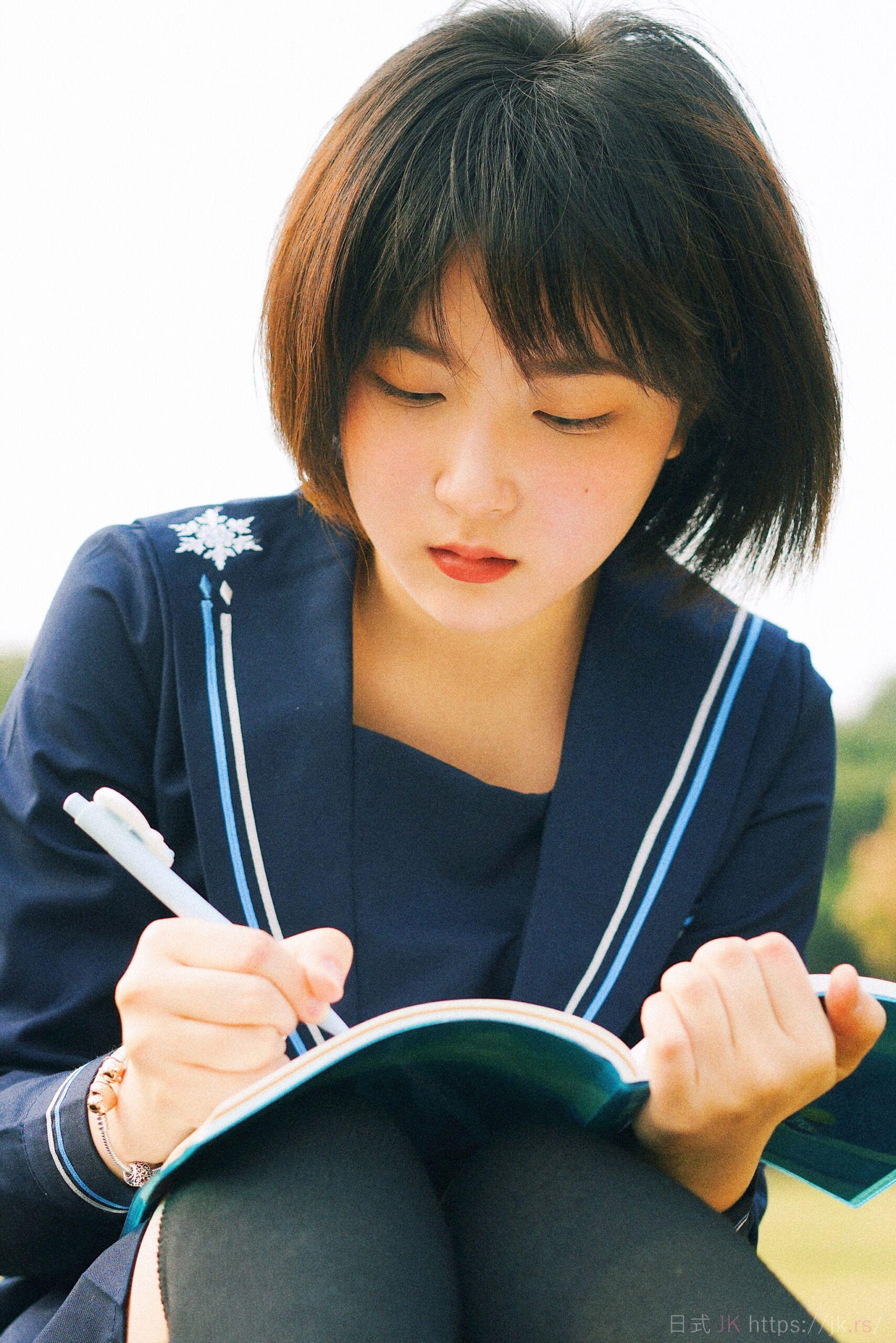 Morning Fashion Mood Campus Trends