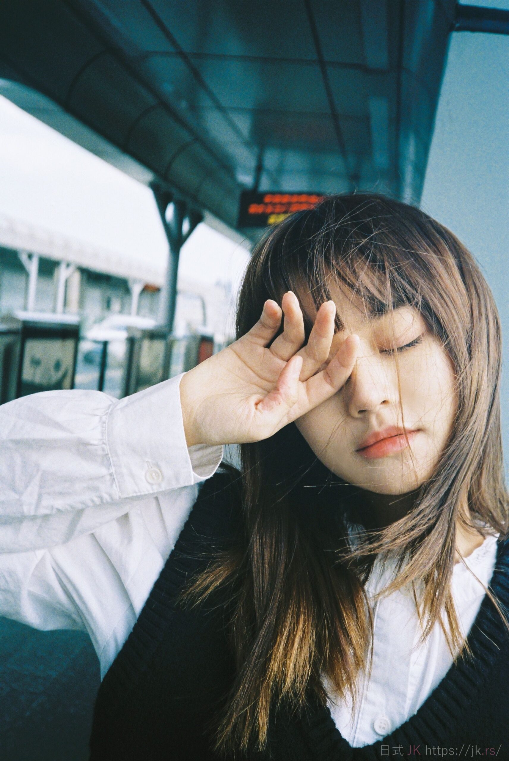 Student Echoes In Academy Eastern Fashion