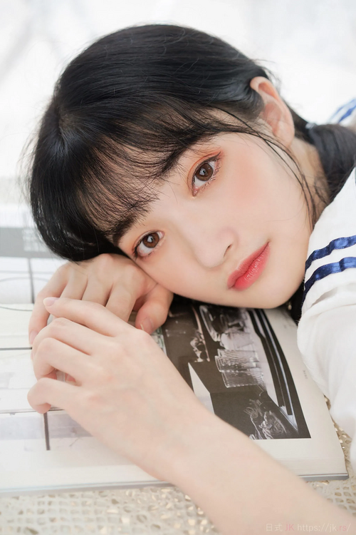 Artistic Learner School Wear Image