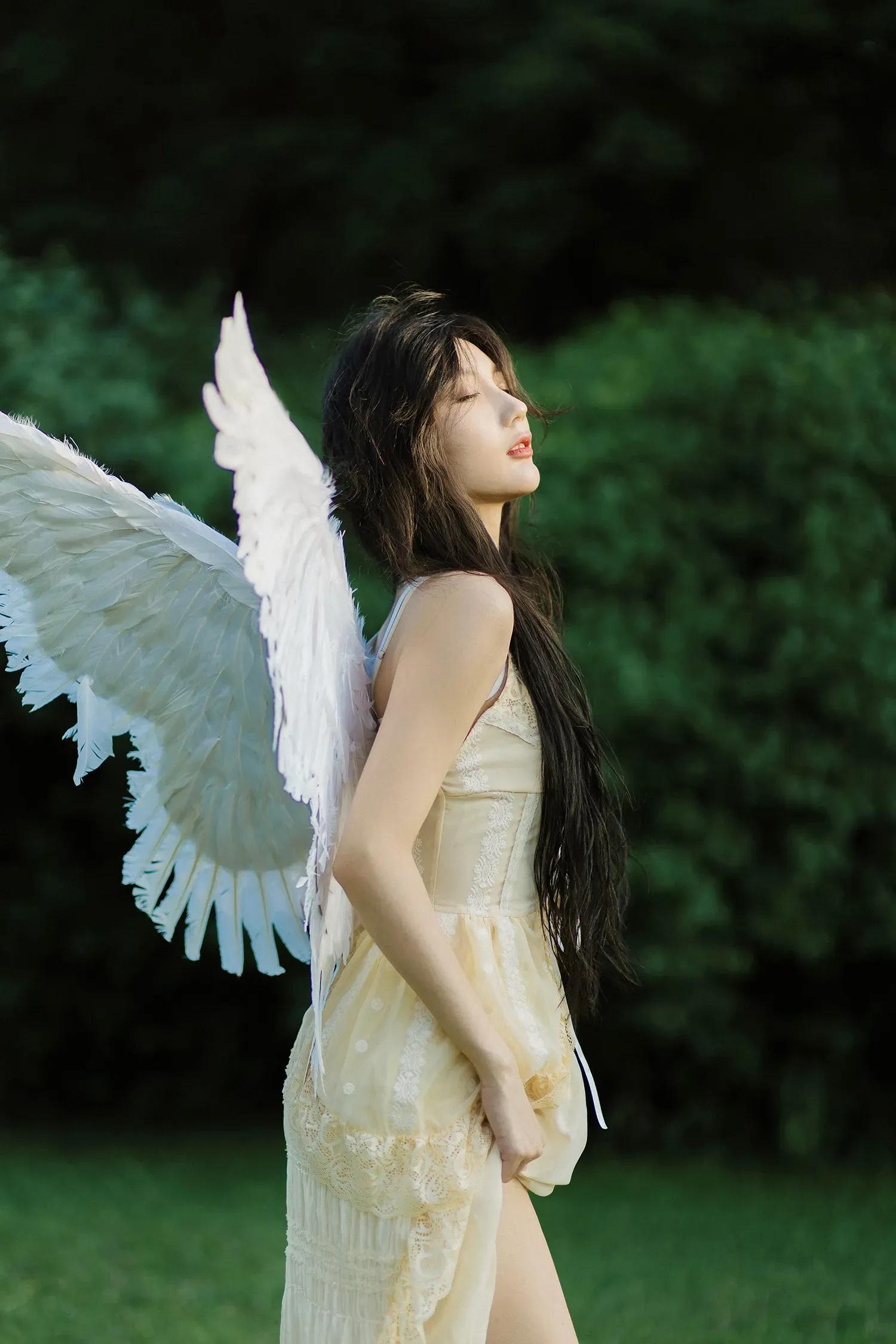 Seasonal Fashion Collection Quiet