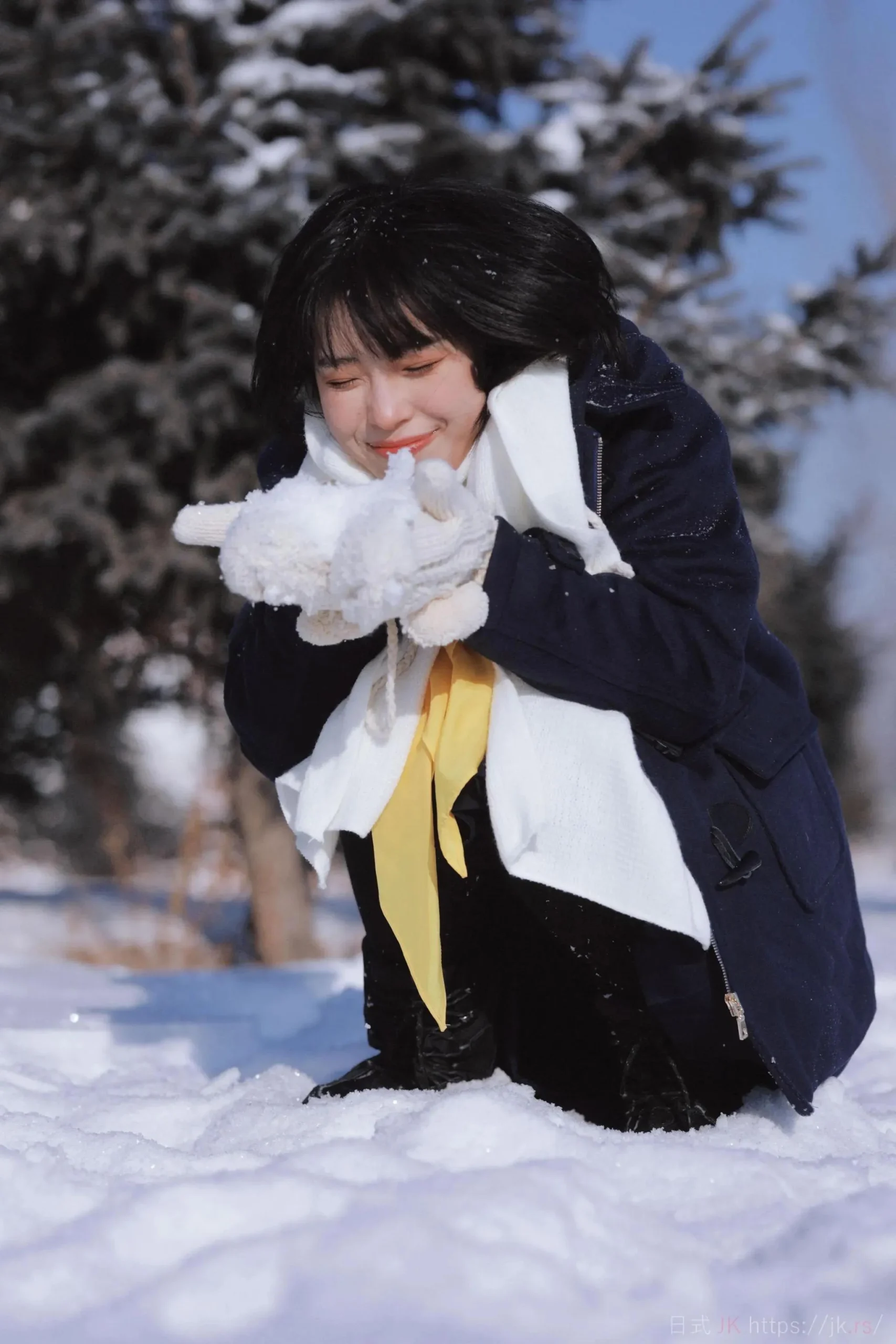 Snow Gentle Student Capture Emotional
