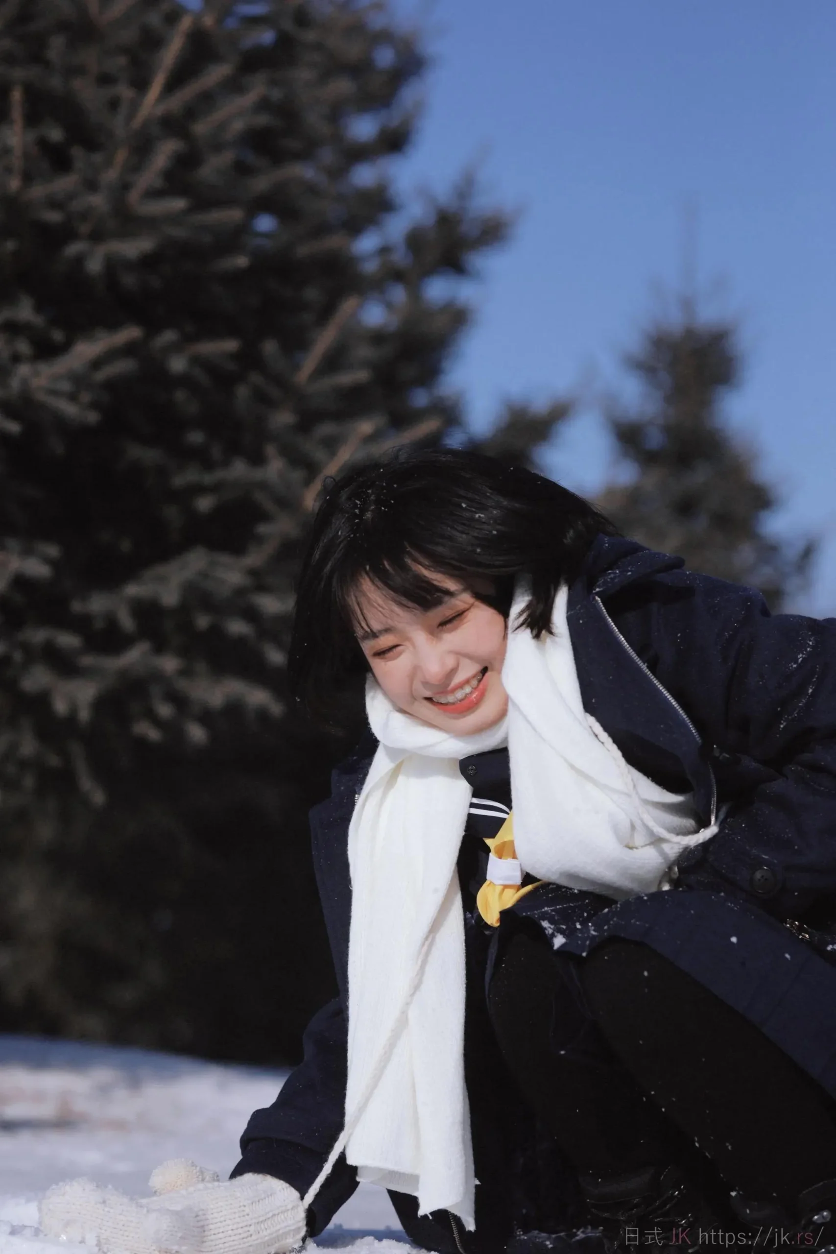 Snow Gentle Student Capture Emotional