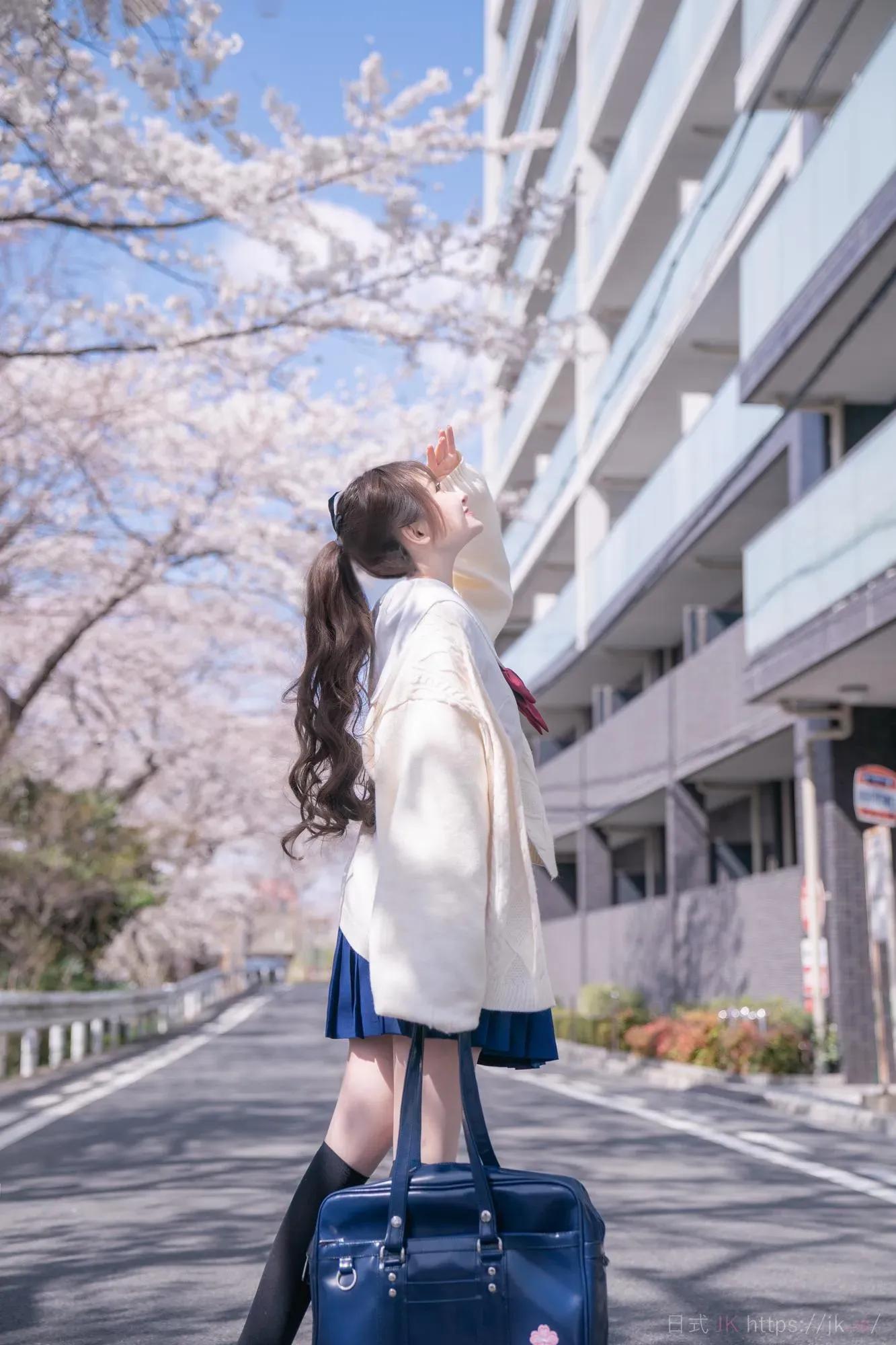 Student Echoes In Campus Campus Wear