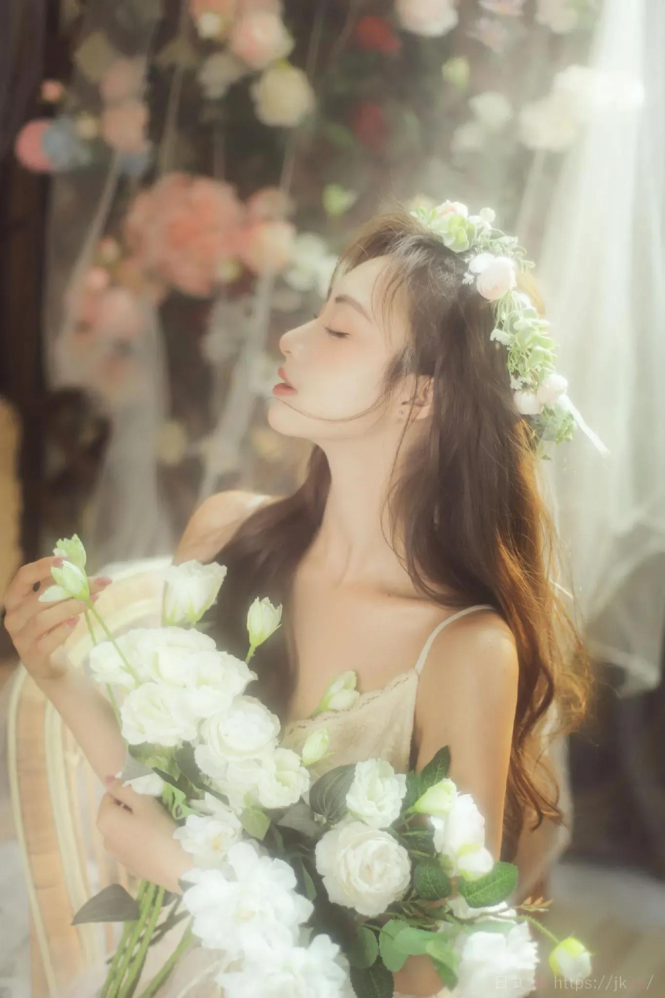 Maiden Echoes In City Collection