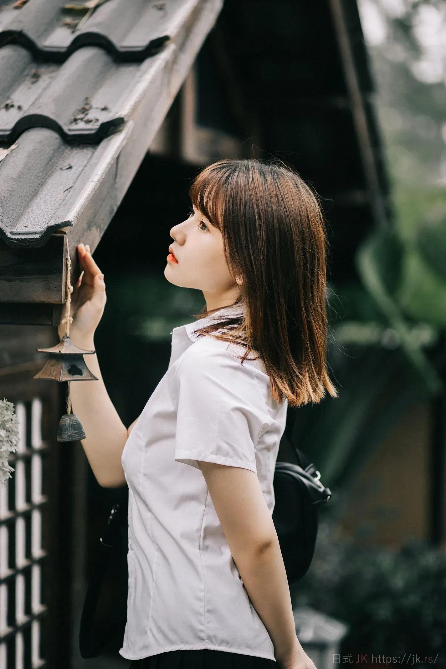 Reflections On Fashion Beauty Captivating