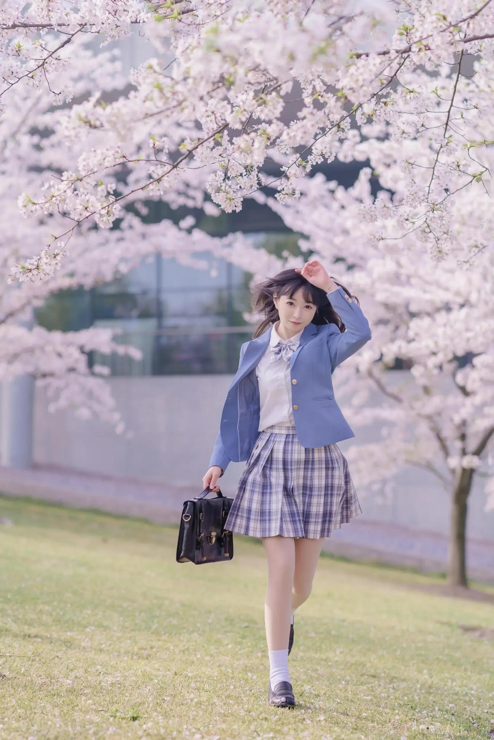 Cultural Uniform Expressions Youth Culture