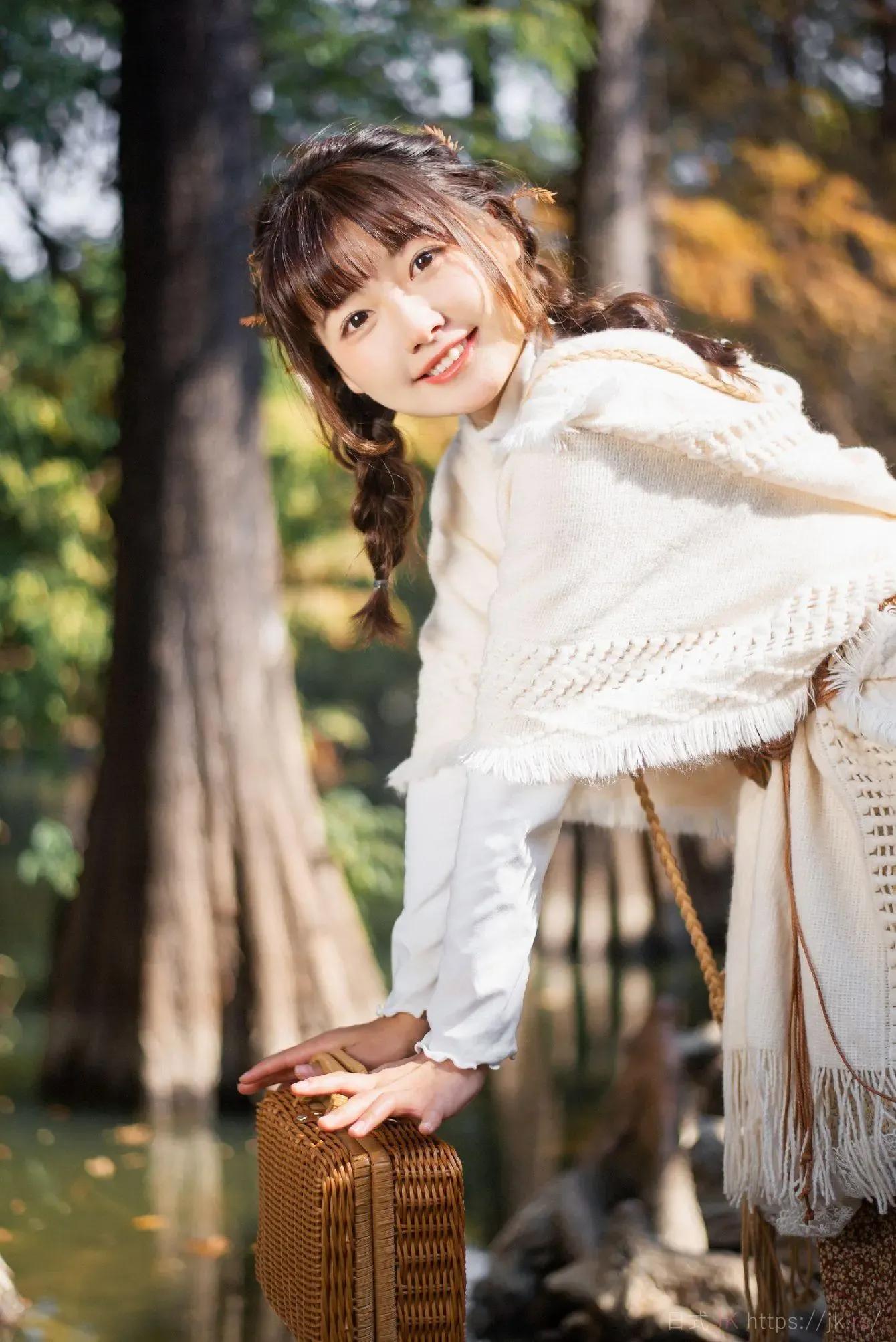 Capturing Fall With Beauty Display