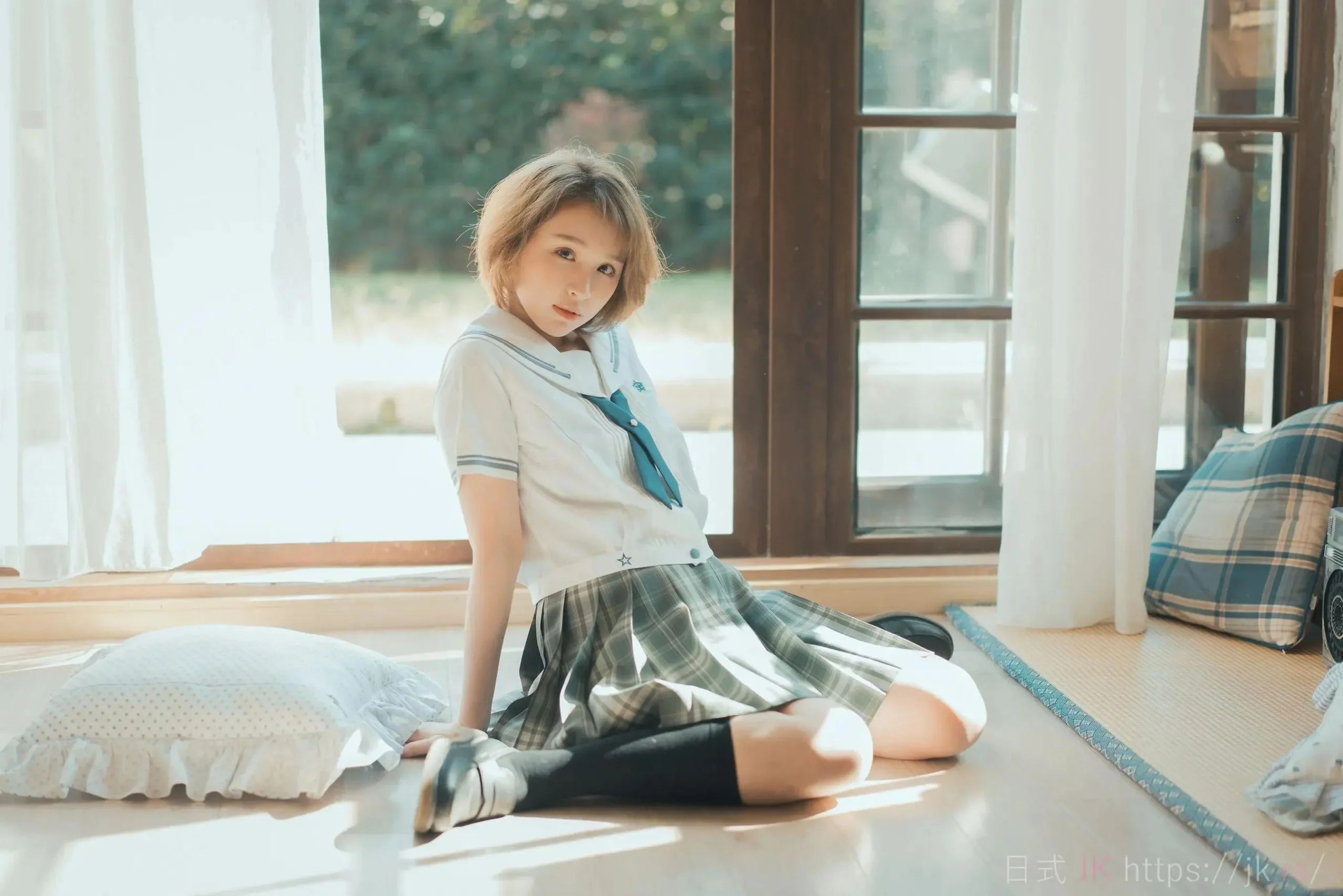 Dusk Young Woman Feeling Picture