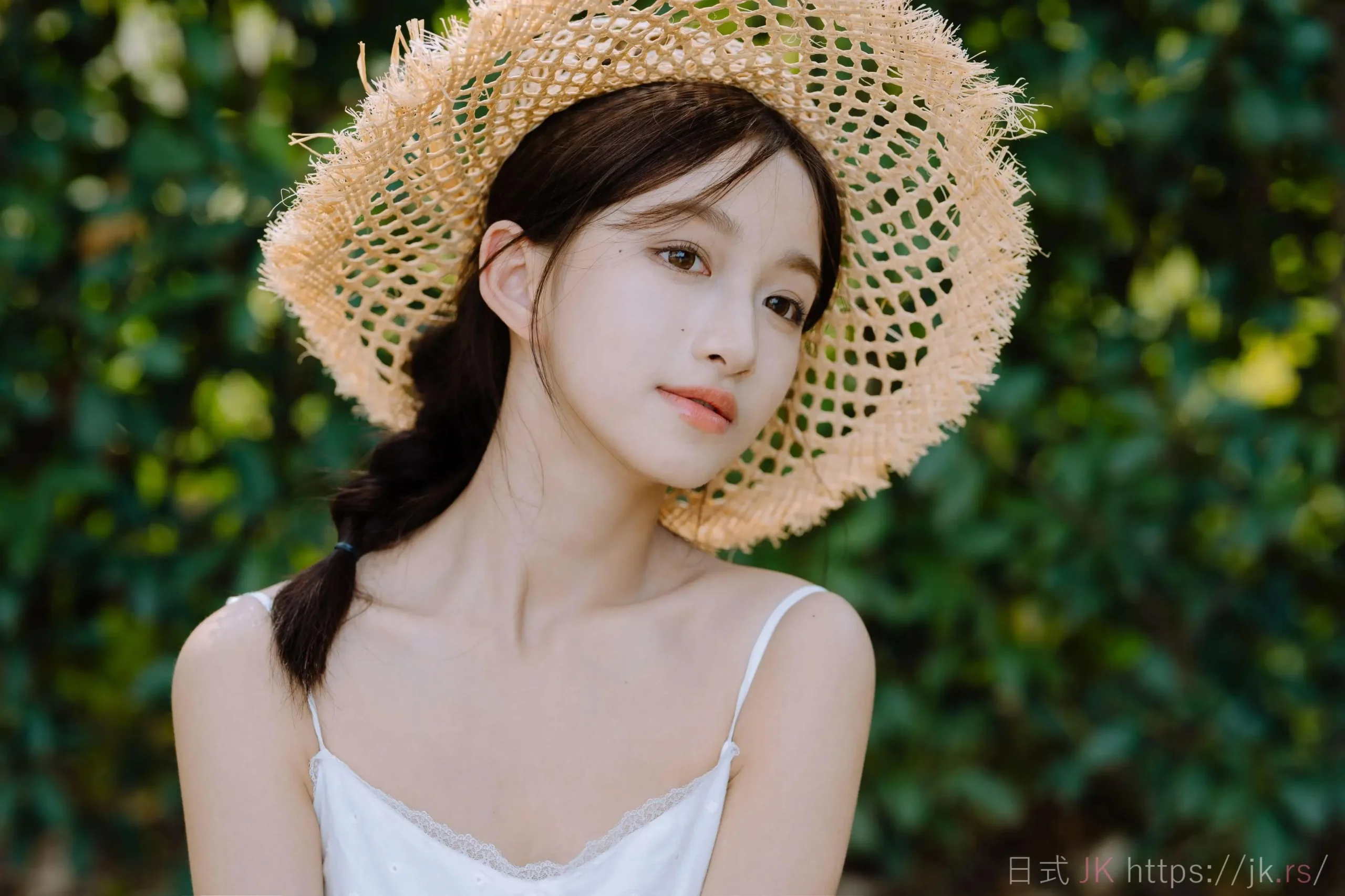 Straw Hat Gentle Moments