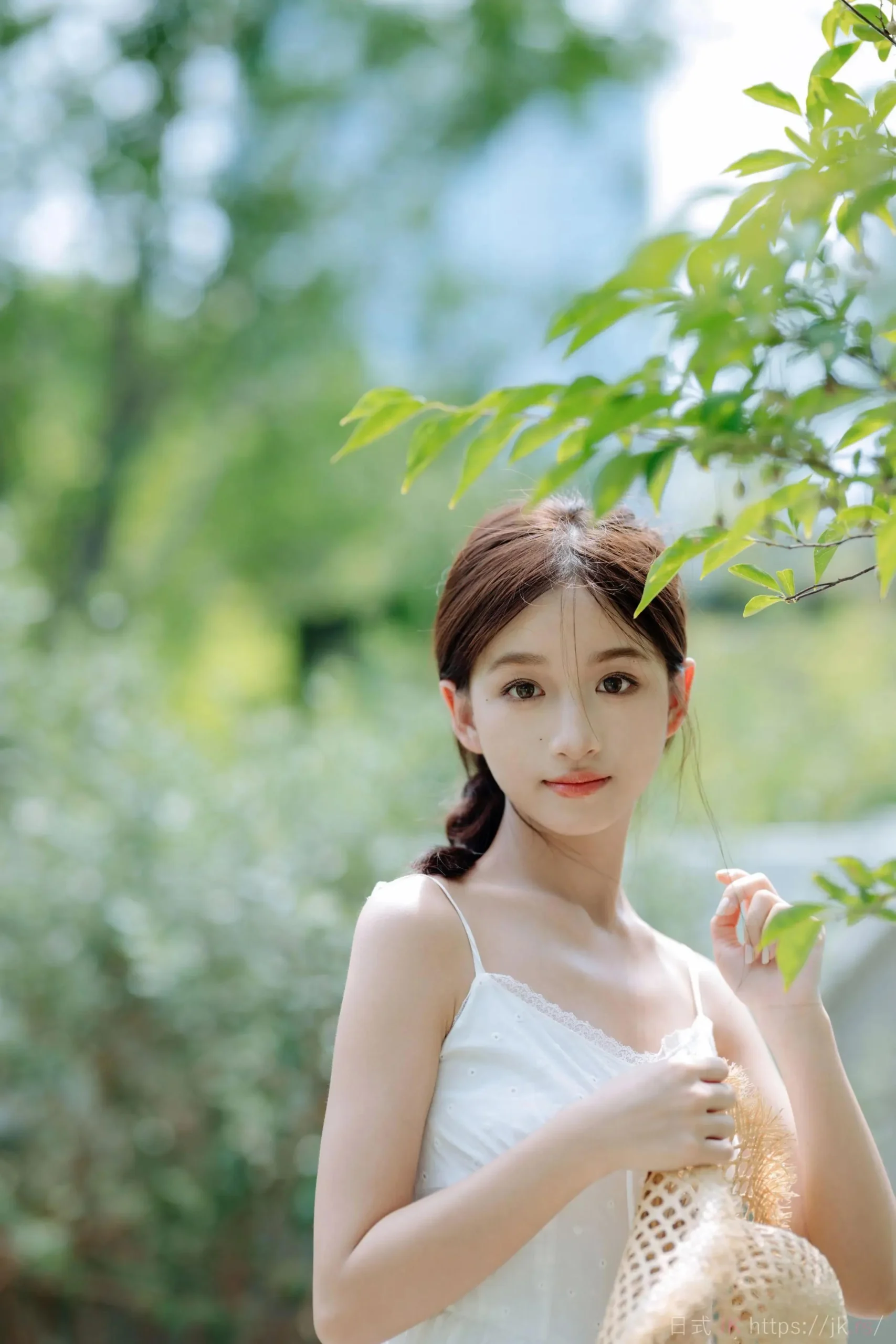 Straw Hat Gentle Moments