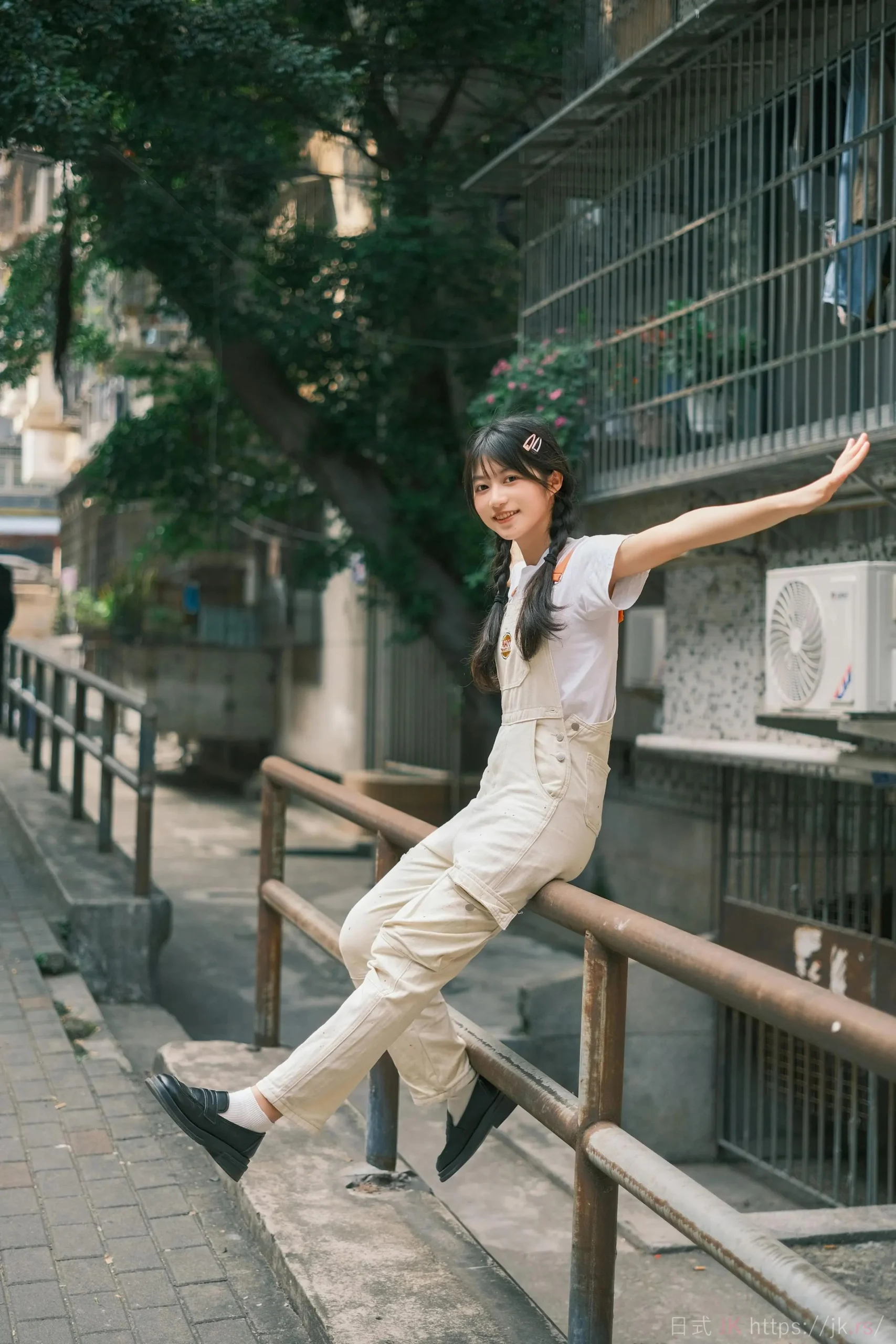 Simple Girl Elegance School Life