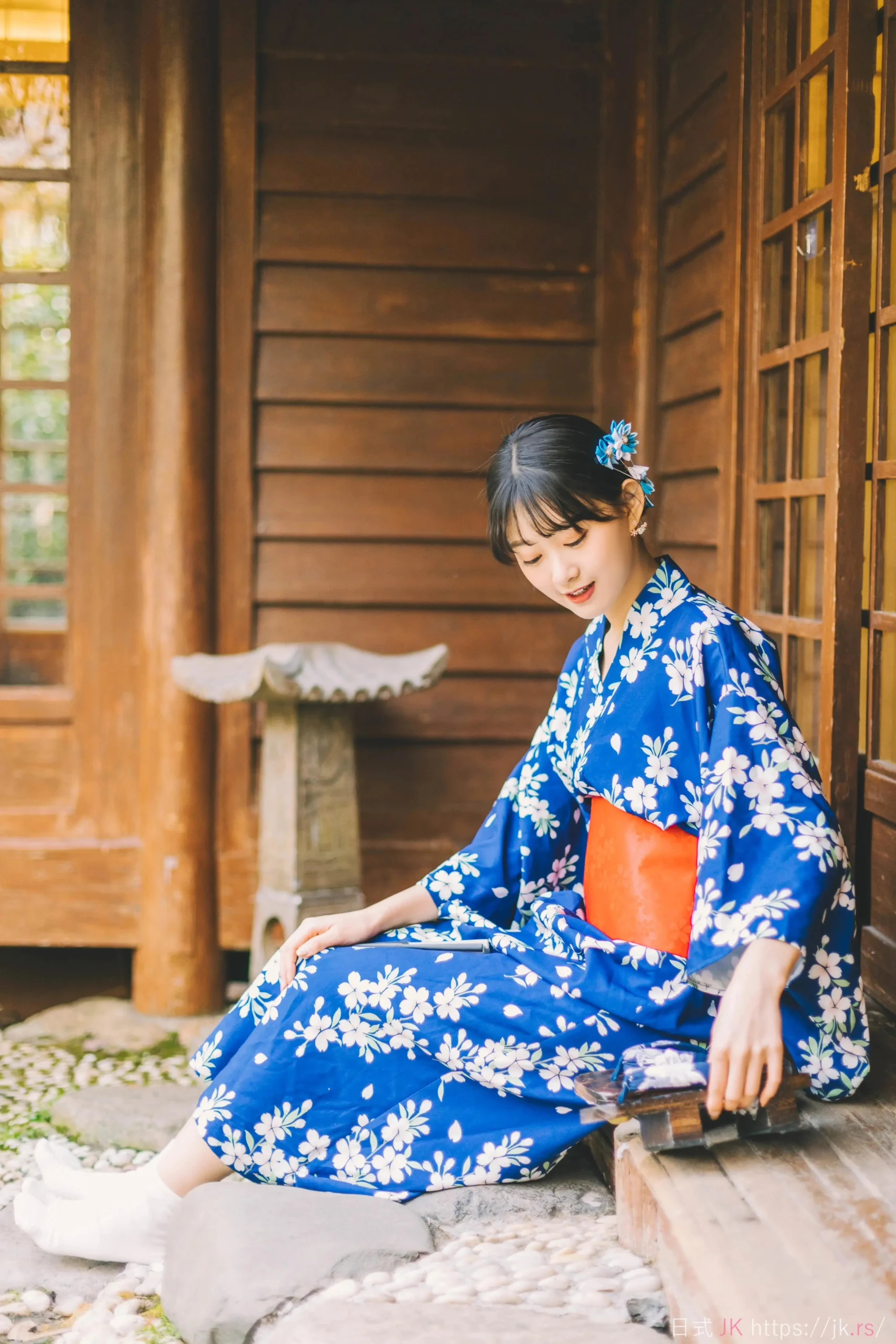 Golden Hour Campus Showcase School Fashion