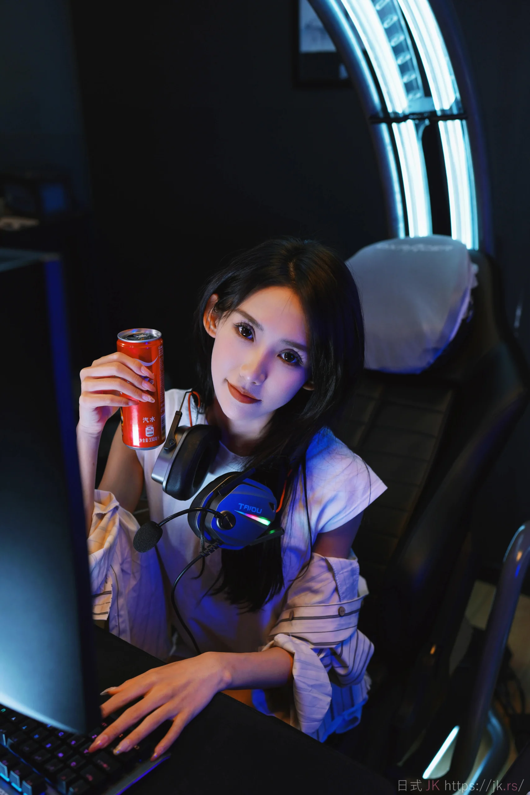 Dawn Girl Ambiance Gentle Blue Hour