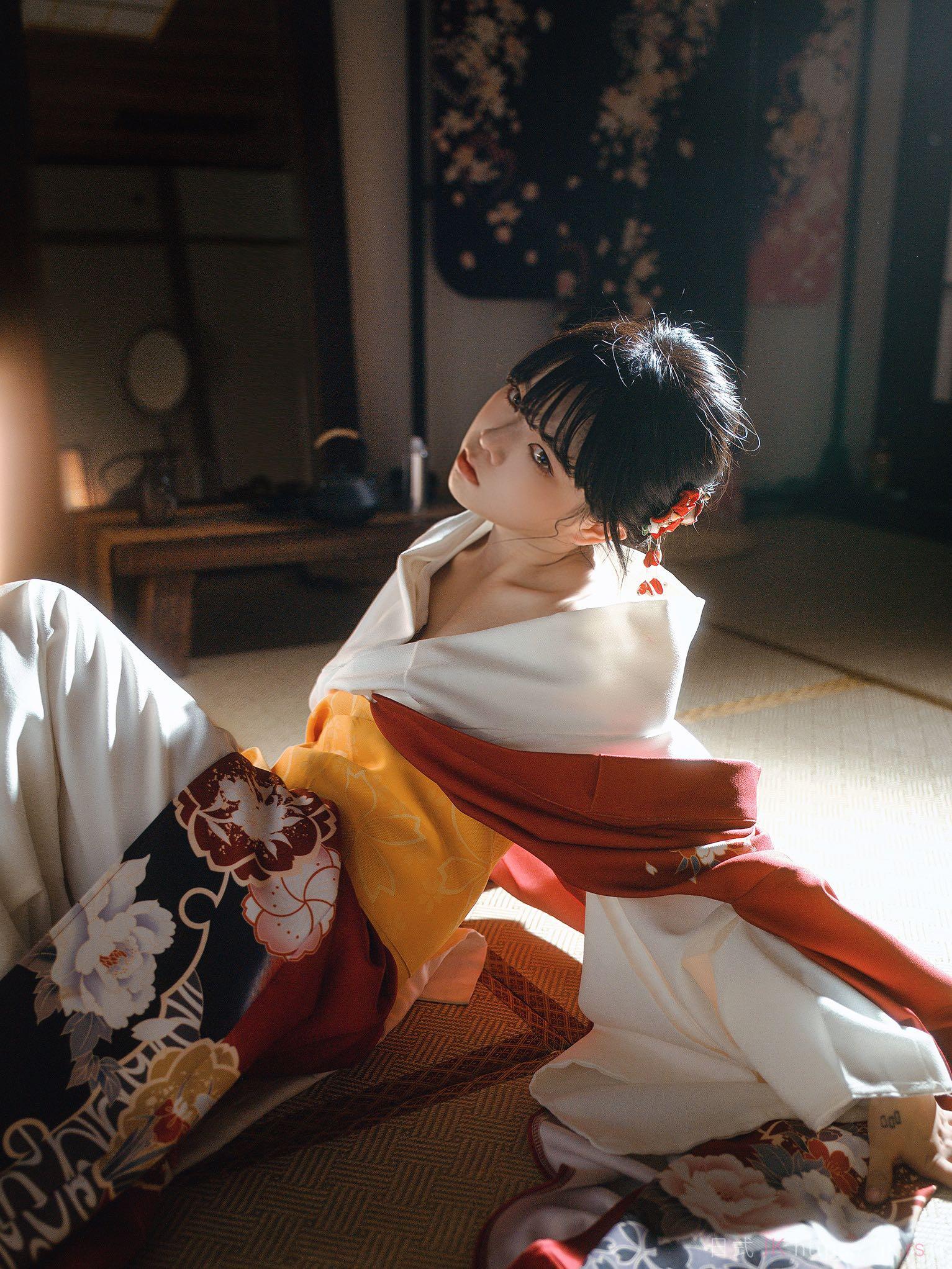 Student Echoes In Street Campus Wear